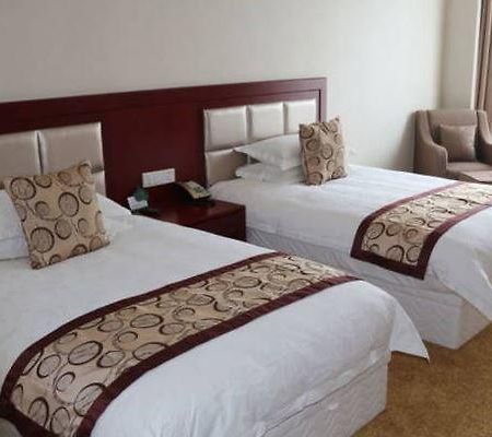 Ramada Shanghai Minhang Екстер'єр фото