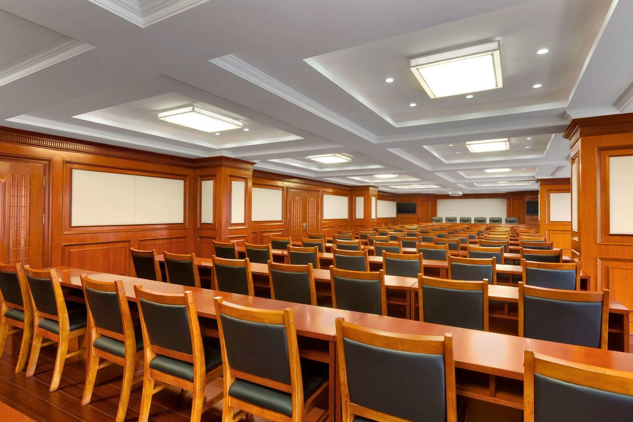 Ramada Shanghai Minhang Екстер'єр фото